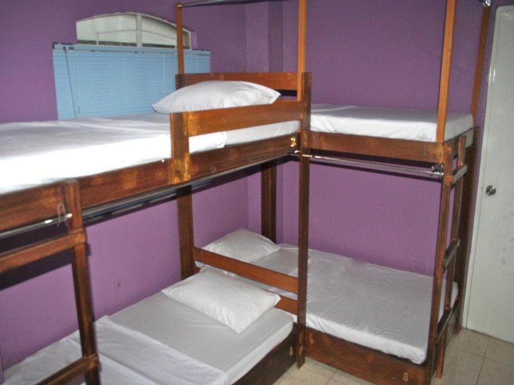 1 River Central Hostel Makati City Exterior photo